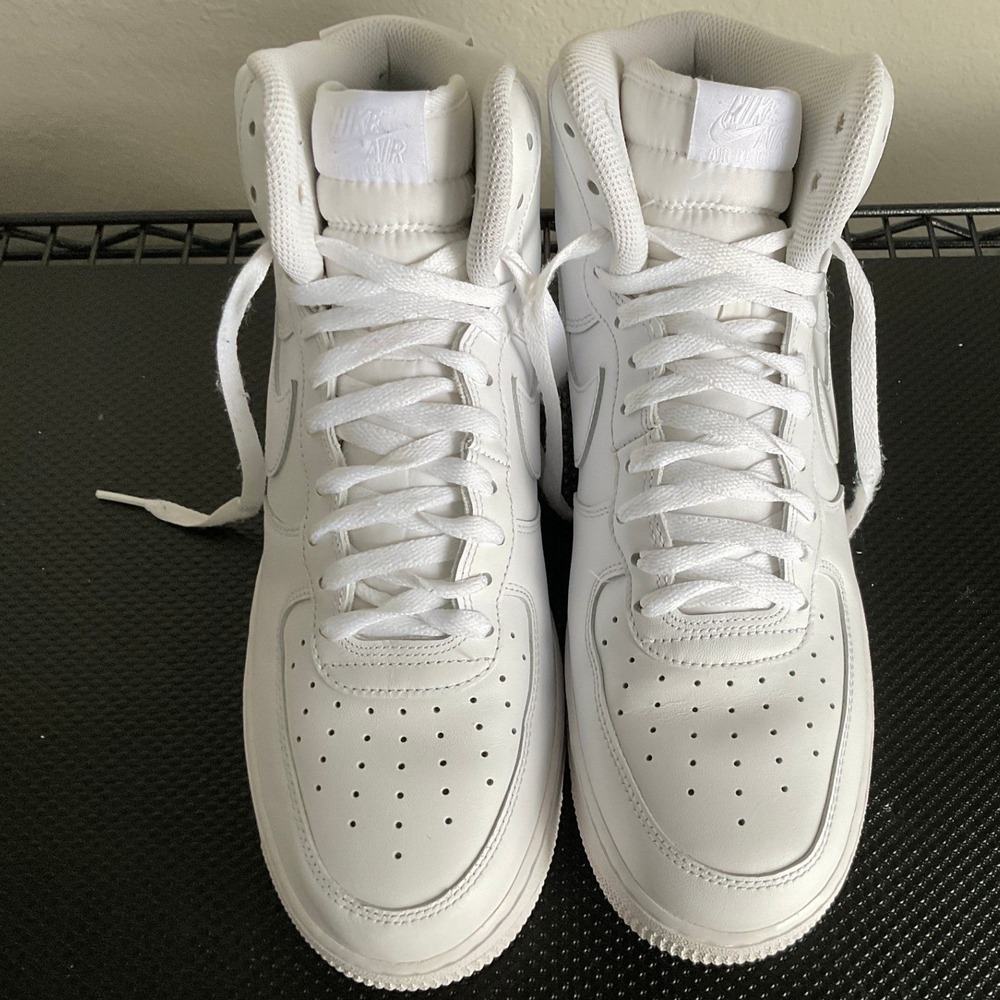 Nike Air Force 1 High 07 Triple White Mens Sneakers CW2290-111 Size 11 - Picture 3 of 12